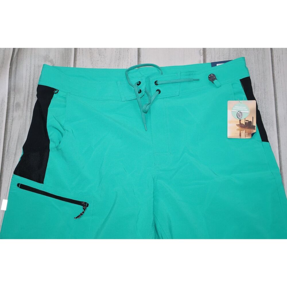 NEW Magellan Outdoors Pro Angler Men’s L Cargo Hybrid Board Shorts Vented Green - Picture 2 of 7
